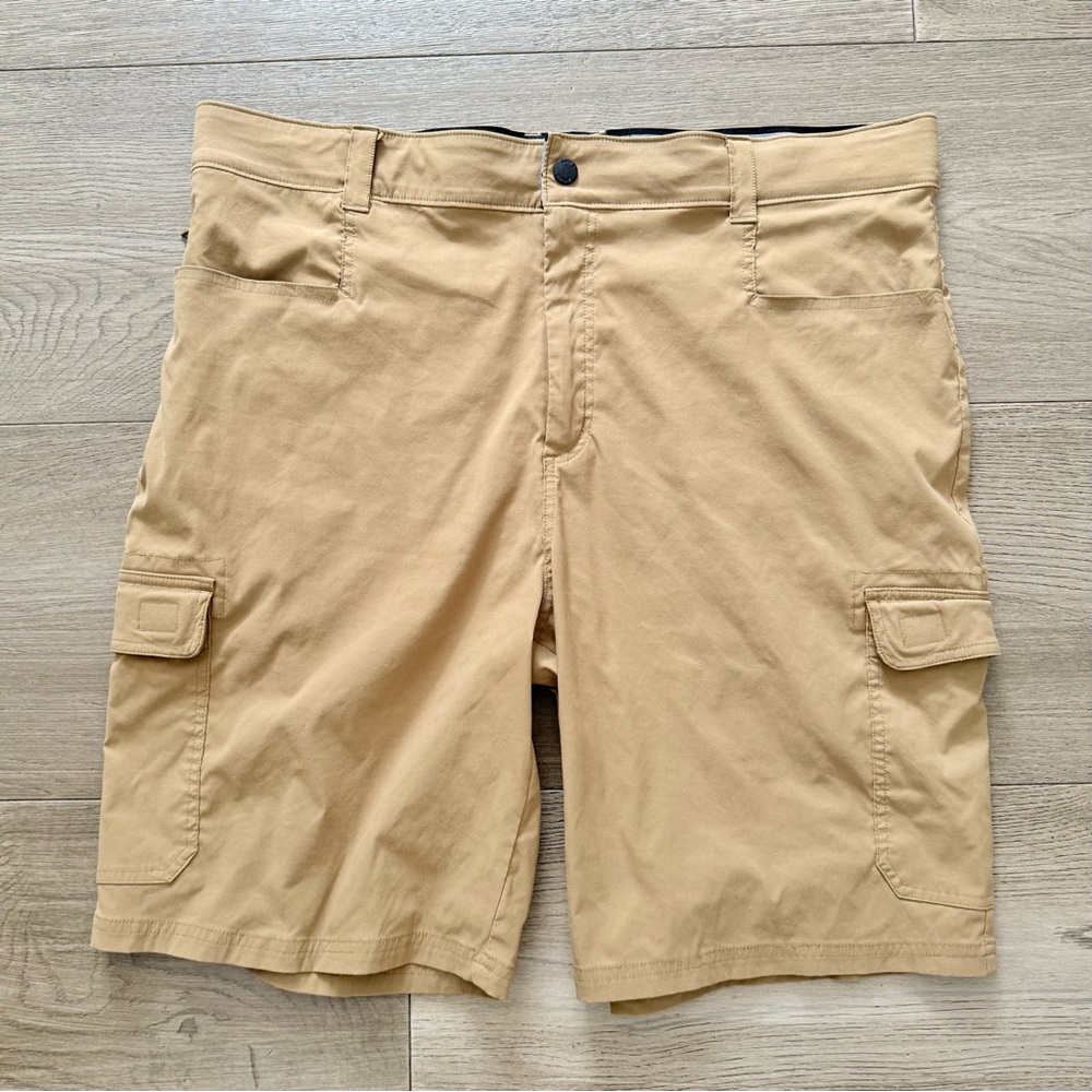 Orvis Cargo Shorts Tan Brown 40